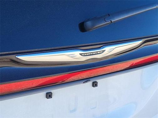 2024 Chrysler Pacifica Touring-L