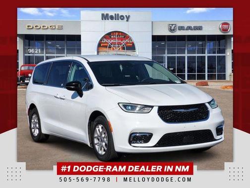 2024 Chrysler Pacifica Touring-L