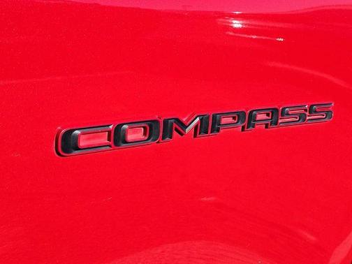 2023 Jeep Compass (RED) Edition