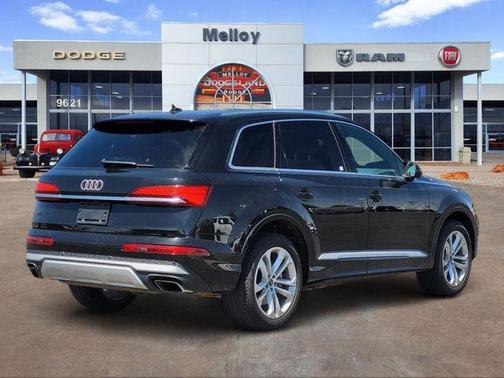 Mythos Black Metallic 2025 Audi Q7 55 Premium Plus