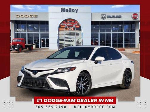 White 2022 Toyota Camry SE