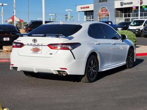 White 2022 Toyota Camry SE