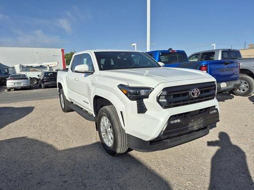 White 2024 Toyota Tacoma SR5