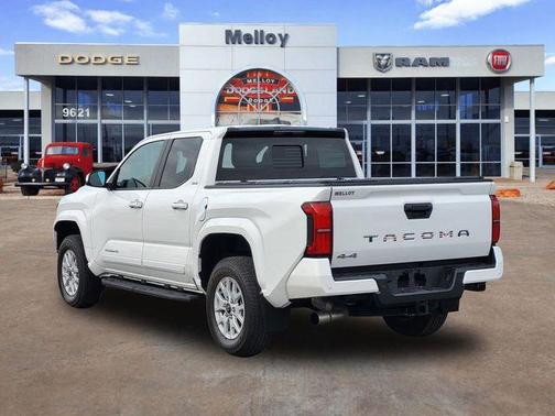 Ice 2024 Toyota Tacoma SR5