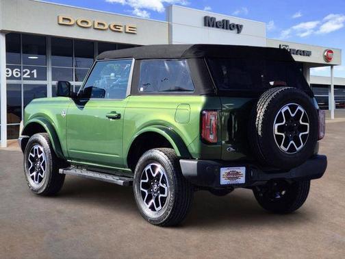 Eruption Green Metallic 2023 Ford Bronco Outer Banks