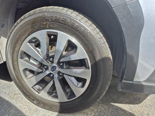 Ice Silver Metallic 2025 Subaru Outback Premium