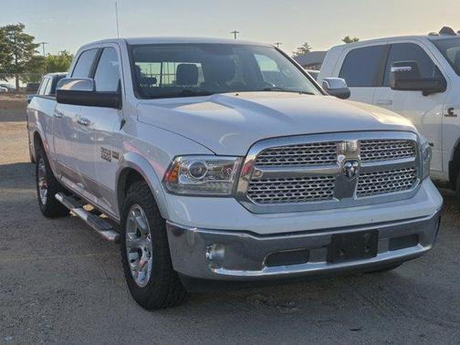 Bright White Clearcoat 2016 RAM 1500 Laramie