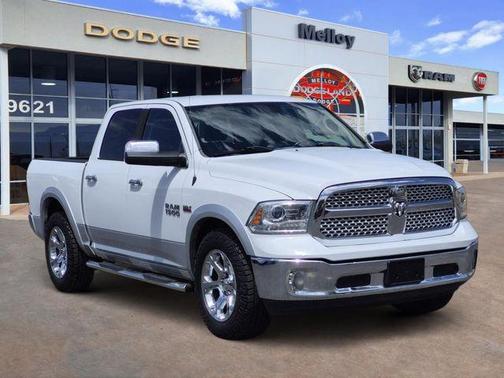 Bright White Clearcoat 2016 RAM 1500 Laramie