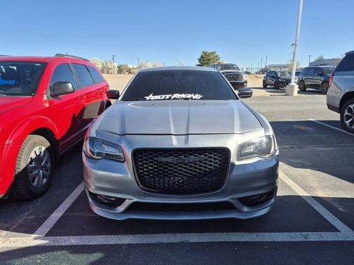 2018 Chrysler 300 Limited