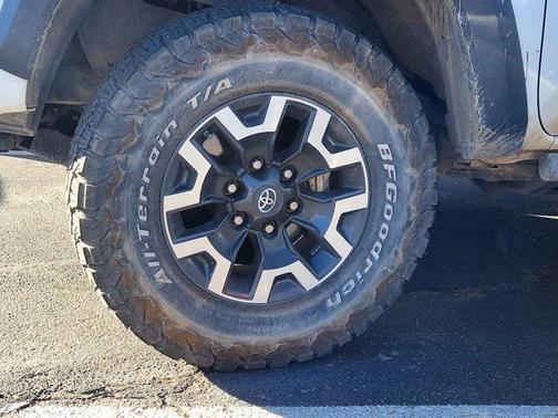 Super White 2019 Toyota Tacoma TRD Off Road