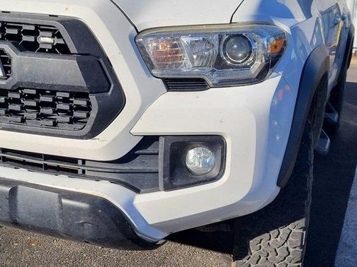 Super White 2019 Toyota Tacoma TRD Off Road