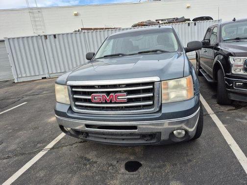 Stealth Gray Metallic 2013 GMC Sierra 1500 SLE