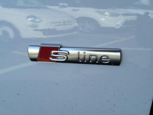 2021 Audi Q3 45 S line Premium