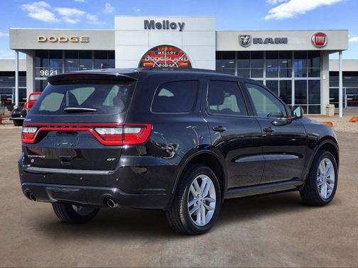 DB Black Crystal Clearcoat 2025 Dodge Durango GT