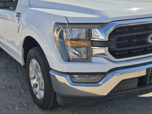 Oxford White 2023 Ford F-150 XLT