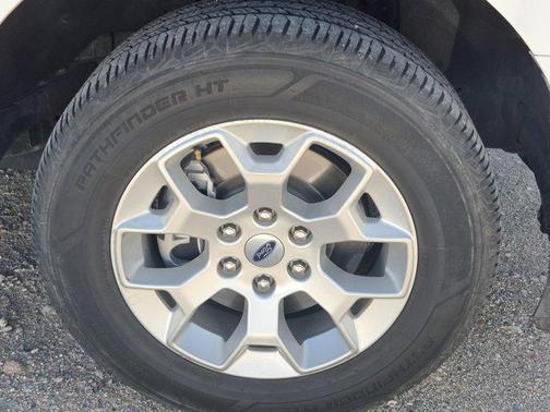 Oxford White 2023 Ford F-150 XLT