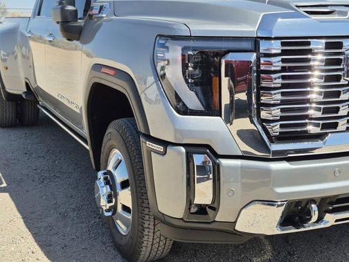 2025 GMC Sierra 3500 Denali