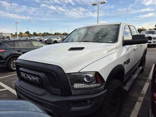 Bright White Clearcoat 2017 RAM 1500 Rebel
