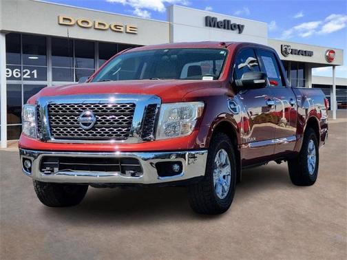 2017 Nissan Titan SV