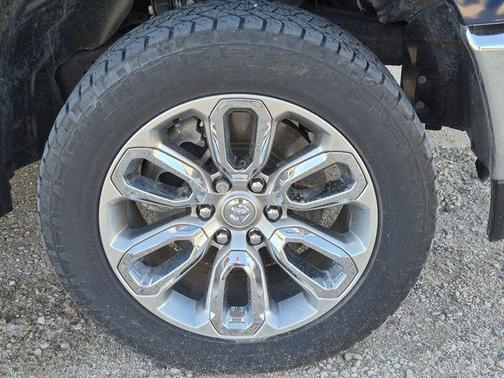 Patriot Blue Pearlcoat 2023 RAM 1500 Laramie