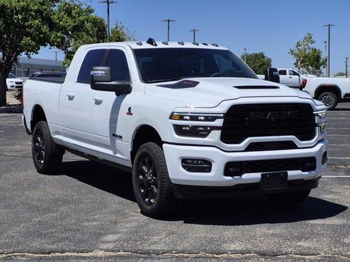 Bright White Clearcoat 2026 RAM 2500 Laramie