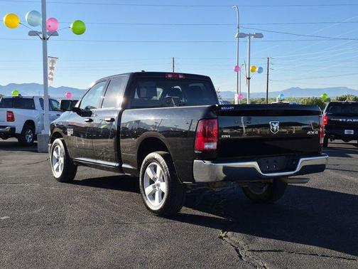 Diamond Black 2024 RAM 1500 Classic SLT