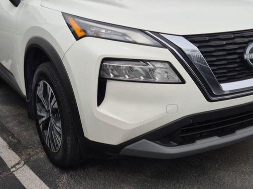White 2023 Nissan Rogue SV