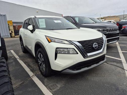 White 2023 Nissan Rogue SV
