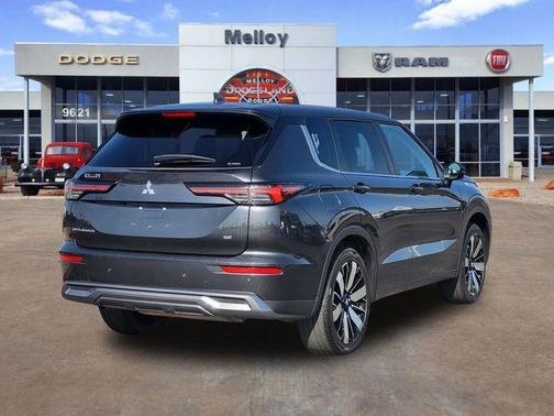 Gray 2025 Mitsubishi Outlander EDITION