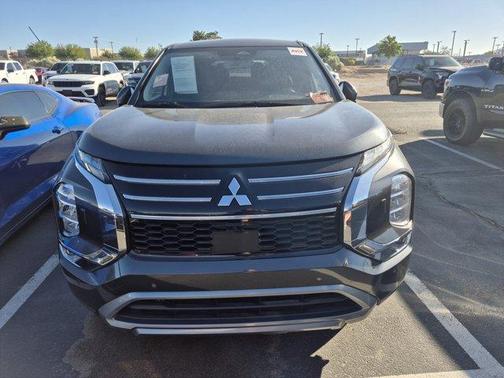 Gray 2025 Mitsubishi Outlander EDITION