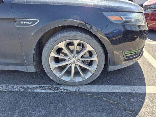 Shadow Black 2018 Ford Taurus SHO