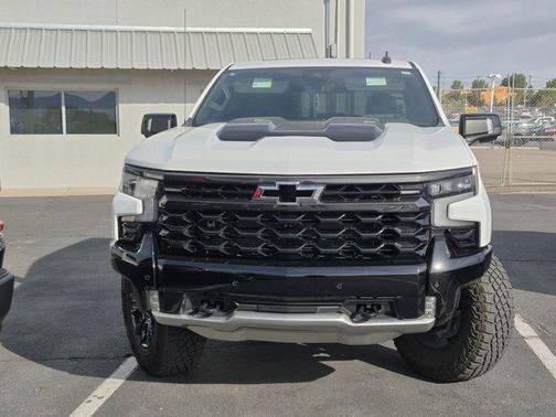 Summit White 2025 Chevrolet Silverado 1500 ZR2