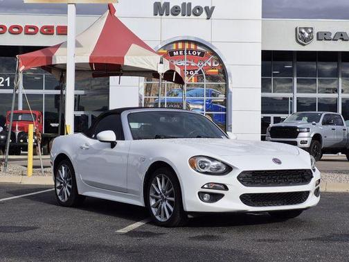 White 2017 FIAT 124 Spider Lusso
