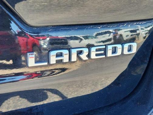 2023 Jeep Grand Cherokee Laredo