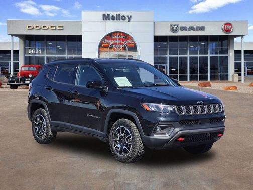 Diamond Black 2025 Jeep Compass Trailhawk