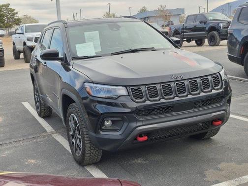 2025 Jeep Compass Trailhawk