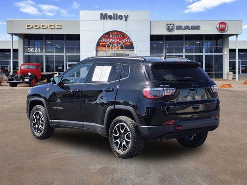 Diamond Black 2025 Jeep Compass Trailhawk