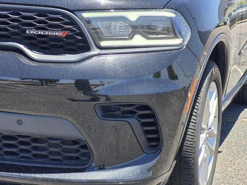 Black Clearcoat 2025 Dodge Durango GT