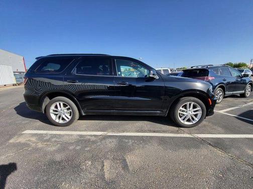 Black Clearcoat 2025 Dodge Durango GT