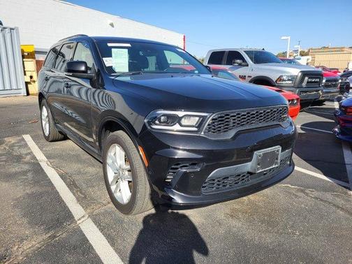 Black Clearcoat 2025 Dodge Durango GT