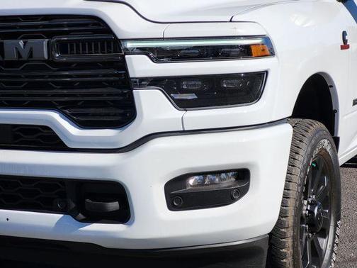Bright White Clearcoat 2025 RAM 2500 Laramie