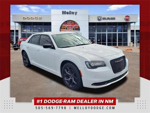 2023 Chrysler 300 Touring