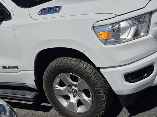 Bright White Clearcoat 2022 RAM 1500 Big Horn