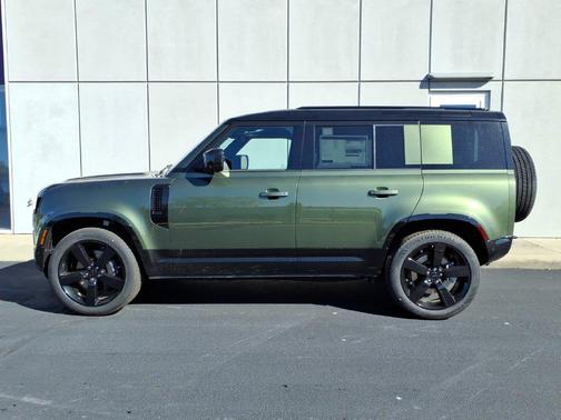 Woolstone 2026 Land Rover Defender P400 X-Dynamic SE