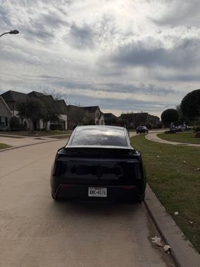 2026 Tesla Model Y Long Range 4dr Crossover