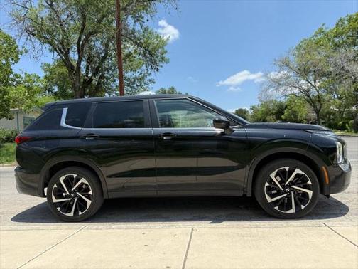 2022 Mitsubishi Outlander SE 2.5 2WD
