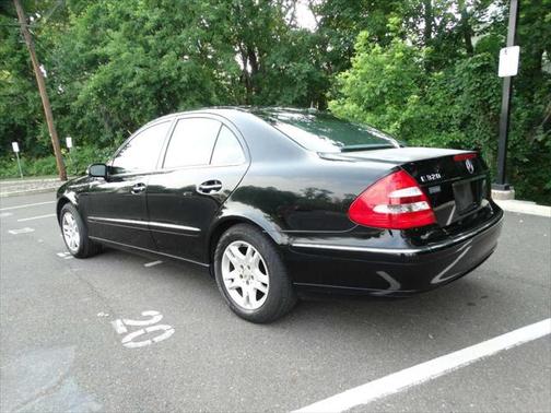 2005 Mercedes-Benz E-Class E 320 4 DOOR SEDAN V6