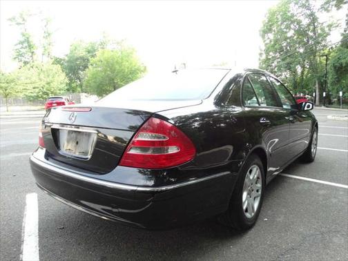 2005 Mercedes-Benz E-Class E 320 4 DOOR SEDAN V6