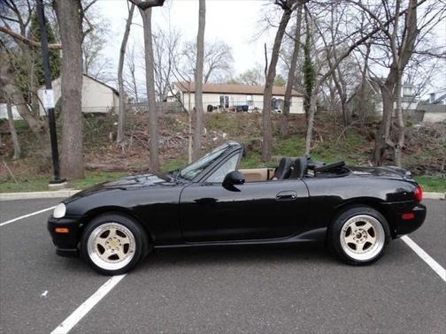 1999 Mazda MX-5 Miata CONVERTIBLE 4 CYL