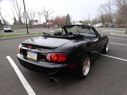 1999 Mazda MX-5 Miata CONVERTIBLE 4 CYL